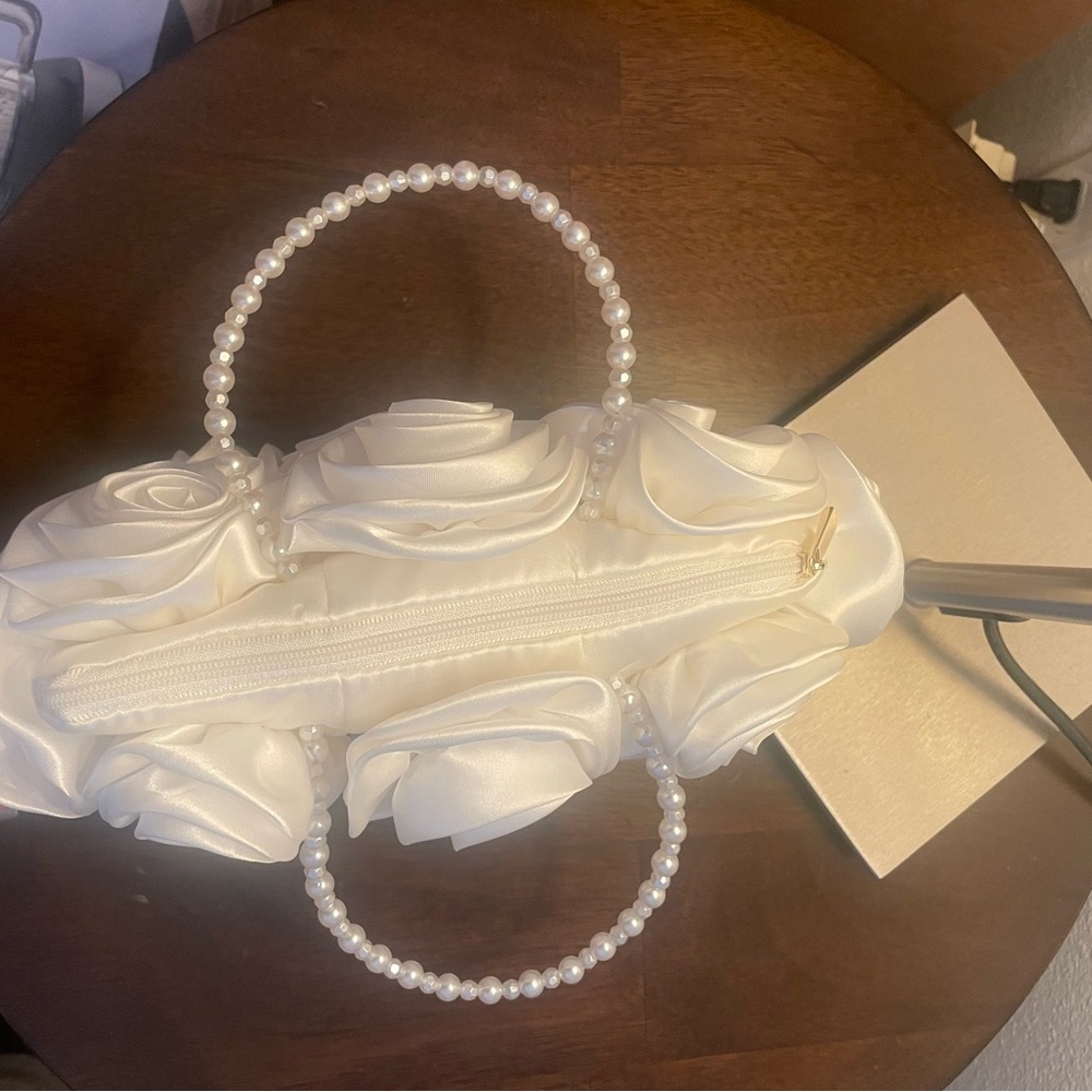 Dolce Vita White Satin Rose Appliqué Pearl-Handle Clutch - Picture 2 of 3